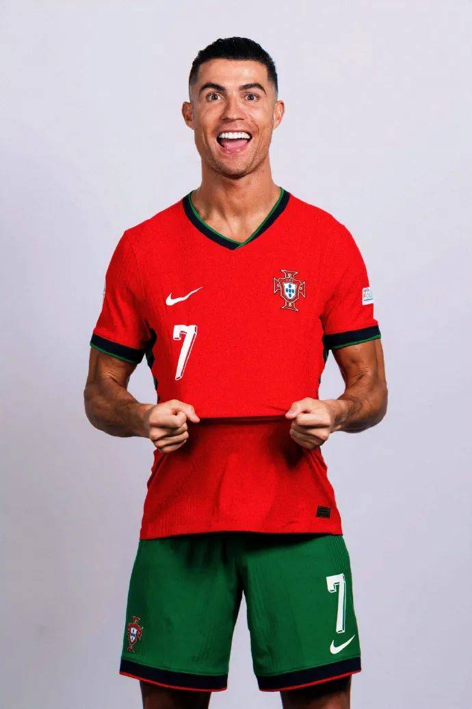 勇士完败！库里31+5创纪录，快船旧将爆发立功，巴特勒30+7也无奈