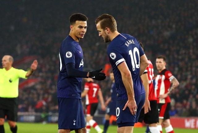 差别太大了，同是升班马，一个在准备夺冠，一个在提前准备中甲